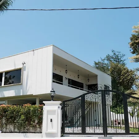 Villa The Nine Mansion
